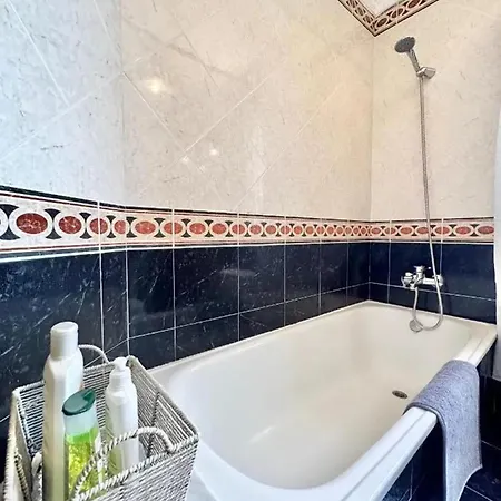 Apartment Luxurious In + Sea View Radazul