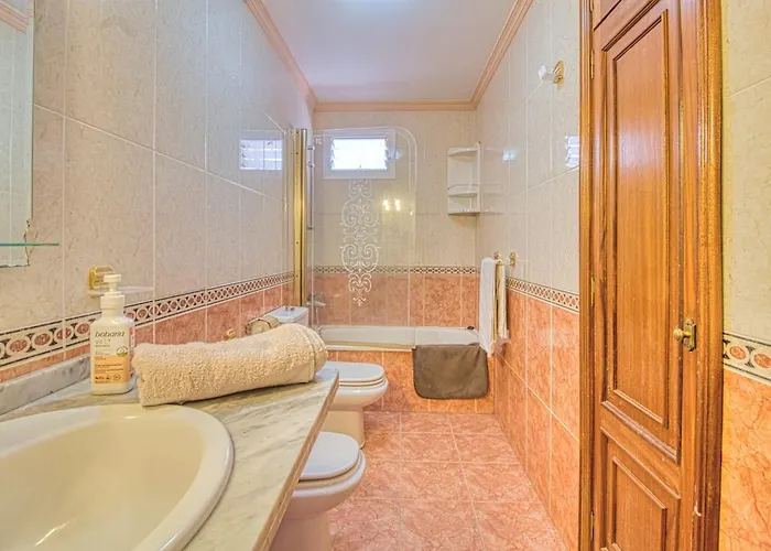 Luxurious In + Sea View Appartamento Radazul