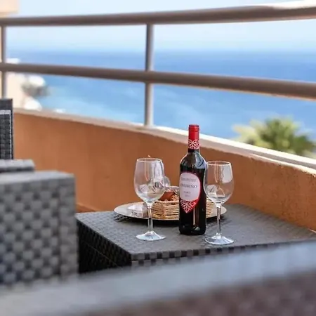 Luxurious In + Sea View *