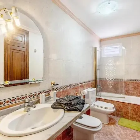 公寓 Luxurious In + Sea View Radazul