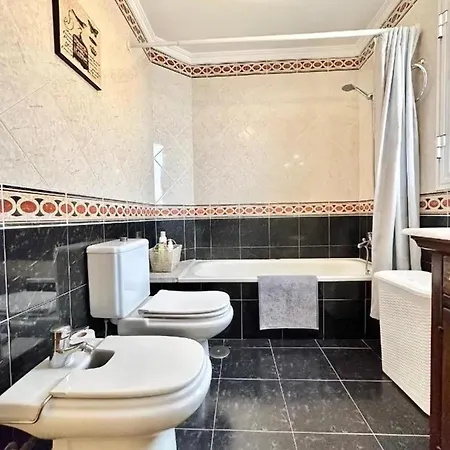Luxurious In + Sea View *