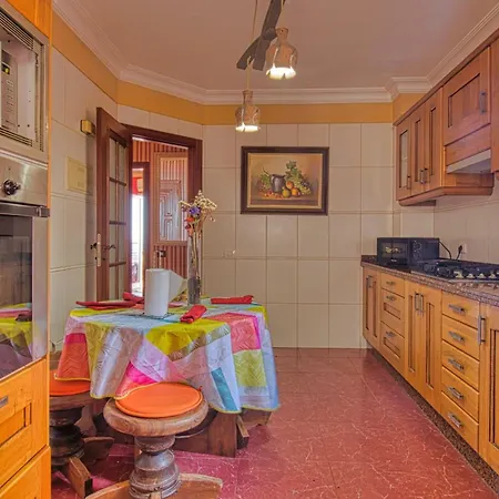 Διαμέρισμα Luxurious In + Sea View Radazul