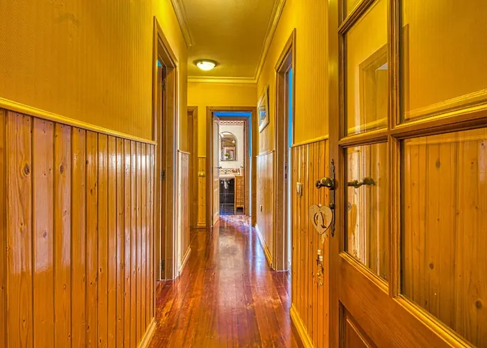 Luxurious In + Sea View Appartement Radazul