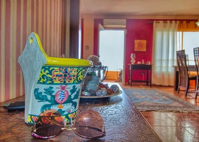 Luxurious In + Sea View Appartement