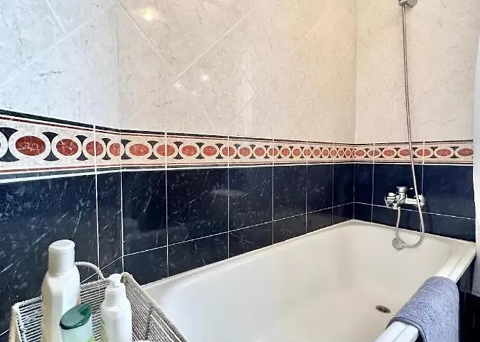 Appartement Luxurious In + Sea View Radazul